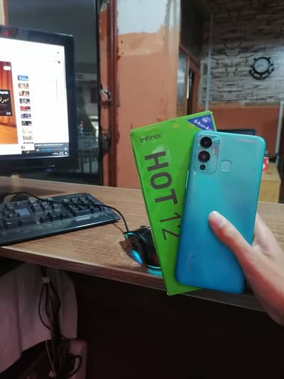 Infinix Hot 12 Play