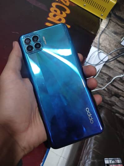 OPPO F17 Pro