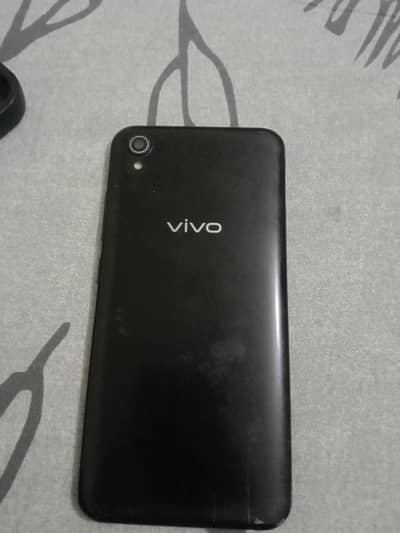 I m selling my mobile  vivo 1812
