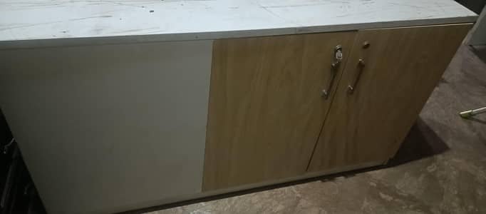 Gadenza Table