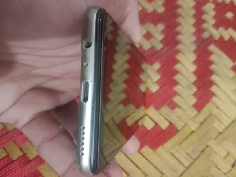 vivo v21 4