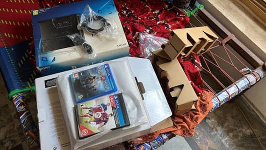 Play Station 4 | PS4 | 500 GB | 2 Controllers