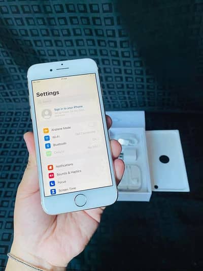 iphone 7 plus 128 GB  no open no repair PTA approved all ok