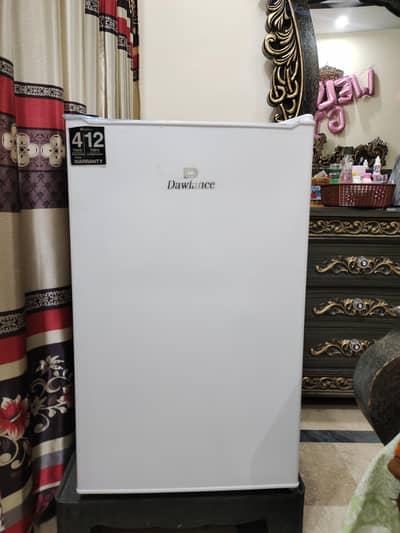Dawlance mini fridge 9101 R