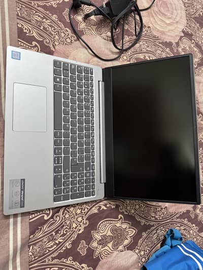 Lenovo IdeaPad 330S