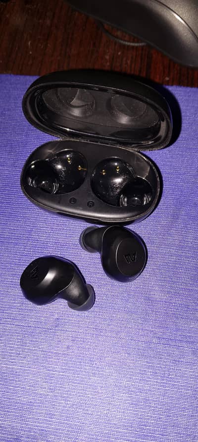 AU Stream Earbuds