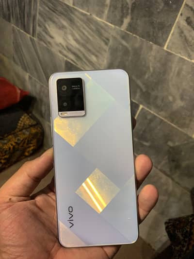 Vivo y21