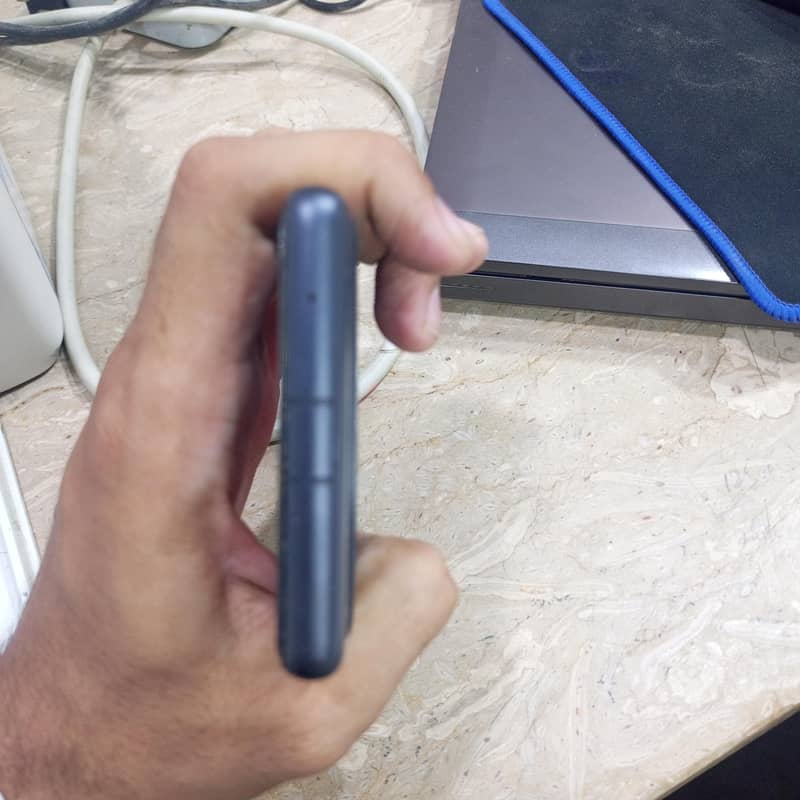 Google Pixel 7a 4