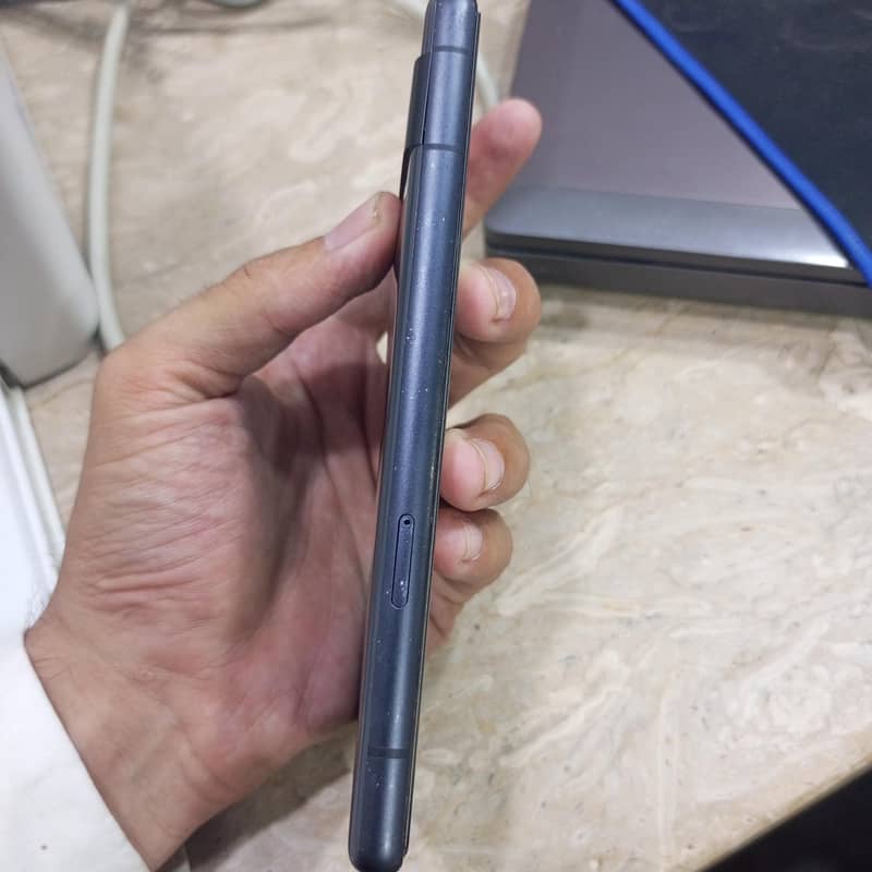 Google Pixel 7a 5