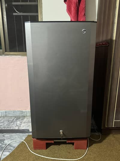 Pel Single Door Room Fridge