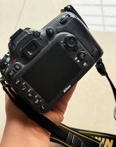 Nikon D7100 camera new condition good shooting working urgently Sale