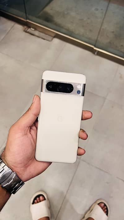 Google Pixel 8 Pro