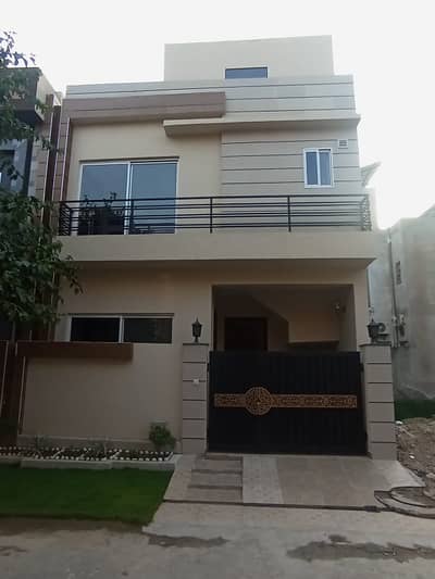 3 MARLA MODREN HOUSE