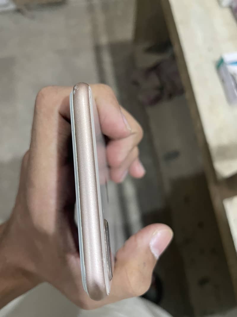 Apple iPhone 8 Plus 2