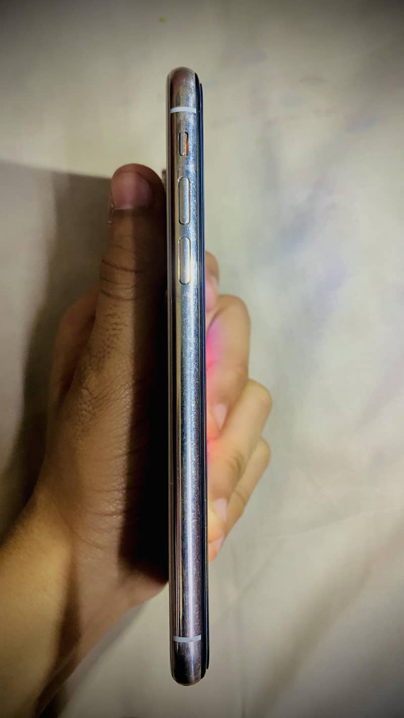 iphone x 4