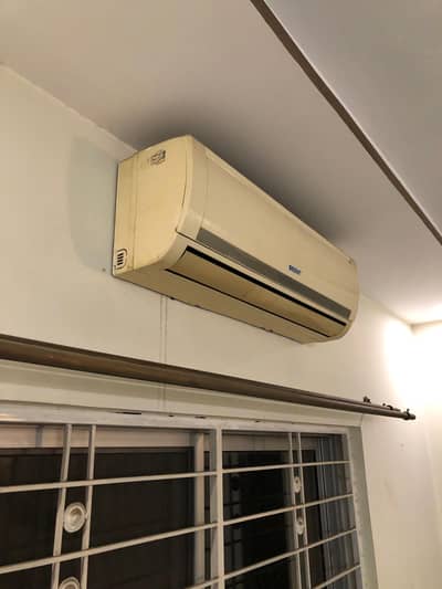 Orient 1.5 ton / 1 ton Ac for sale