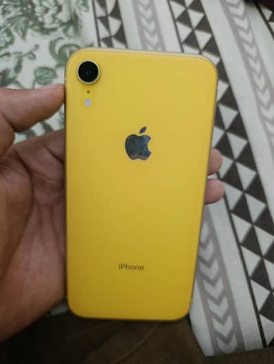iphone XR 128gb Pta approved