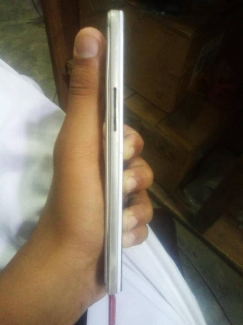 Oppof1s 3