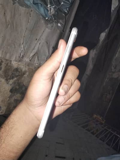 mere pas iphone 7plus hai front camera chor kr all parts hai
