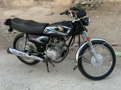 Honda 125 Black Colour Look Like New