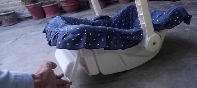 baby cot for sale
