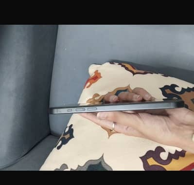 Apple iPhone 15 plus