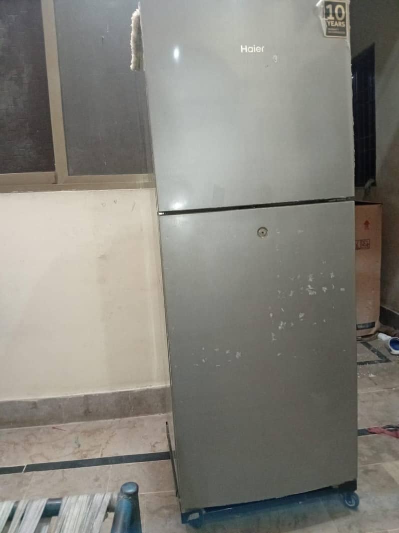 ہائر کا ایچ ار ایس ریفریجریٹر ماڈل نمبر 246 3