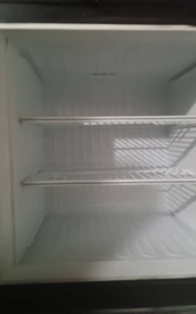PEL refrigerator