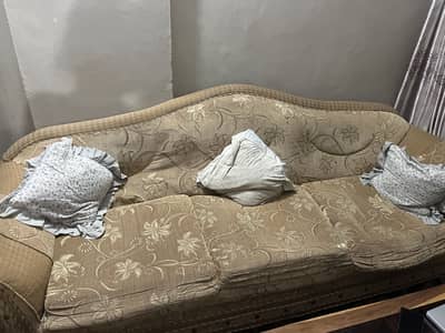 5 seater sofa set available contact 03123580409