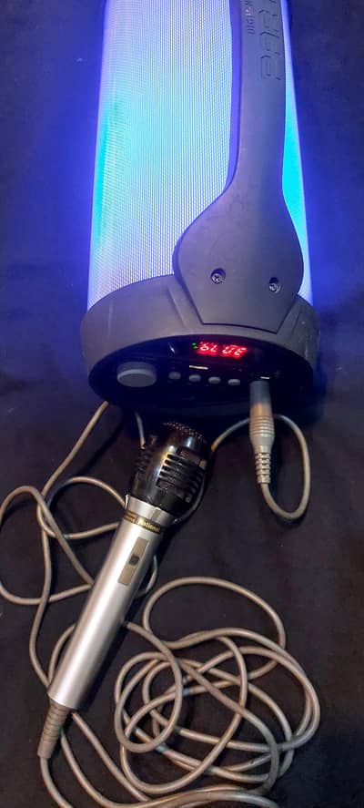 Bluetooth speaker with mic