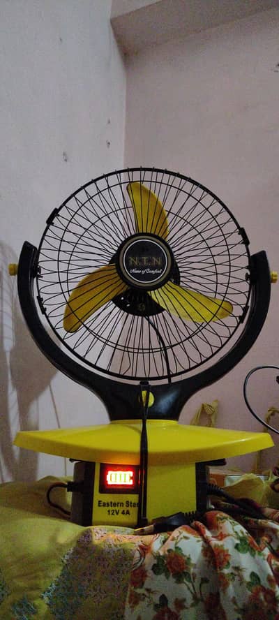 DC FAN WITH 12 VOLT BATTERY AND ADAPTER LANG LASTING .