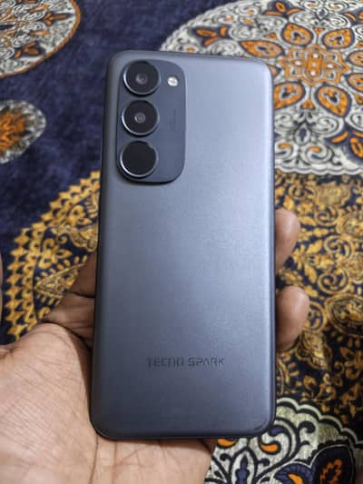 tecno spark 40 pro+