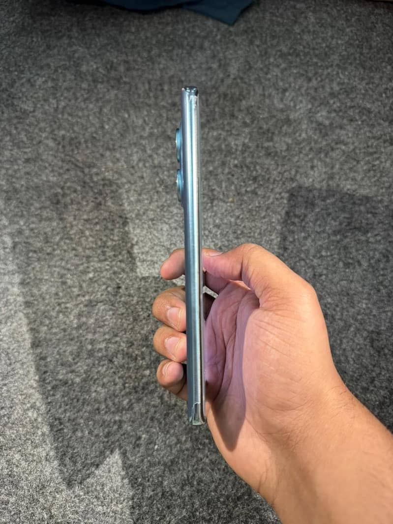 Redmi Note 14 Pro 4