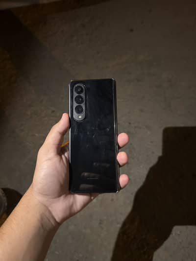Samsung Z fold 4
