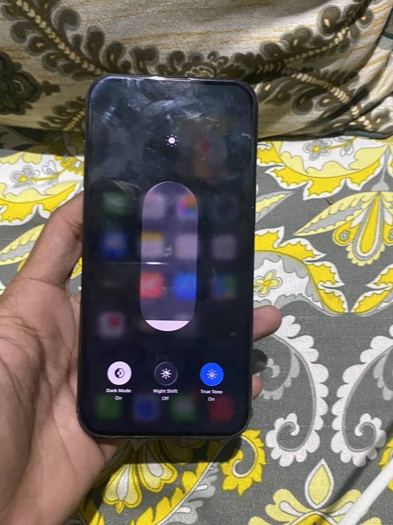 iPhone 15pro max 4