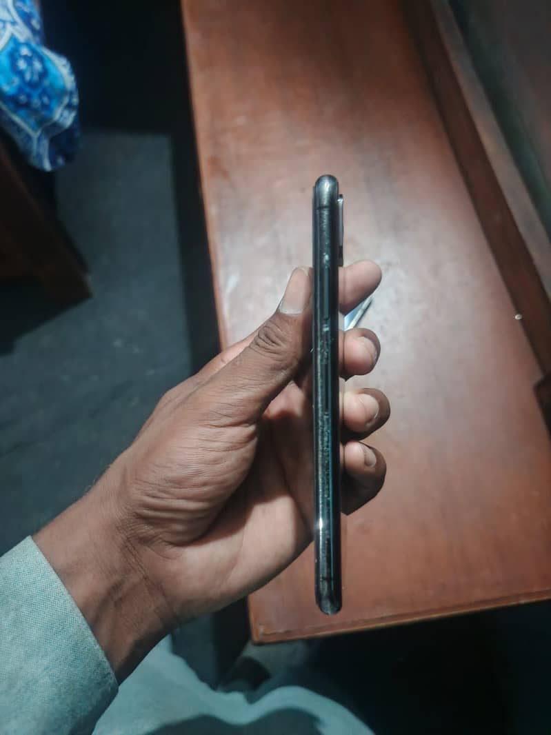 Apple iPhone X 9