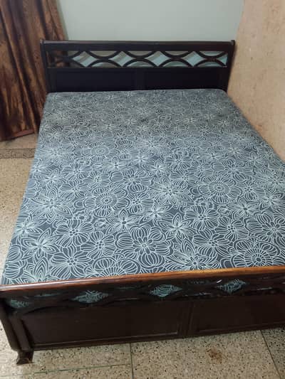 Double Bed without mattress for Sale – Neat & Strong