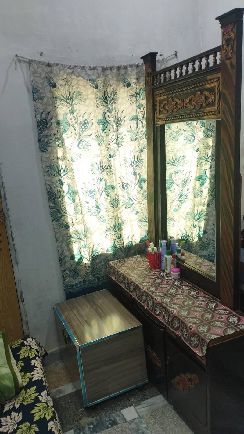 Dressing table 2
