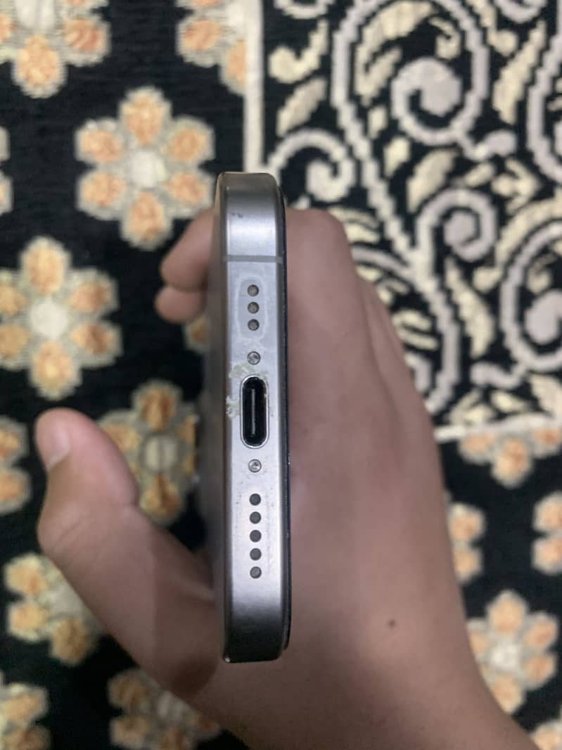 Iphone 15 pro 0