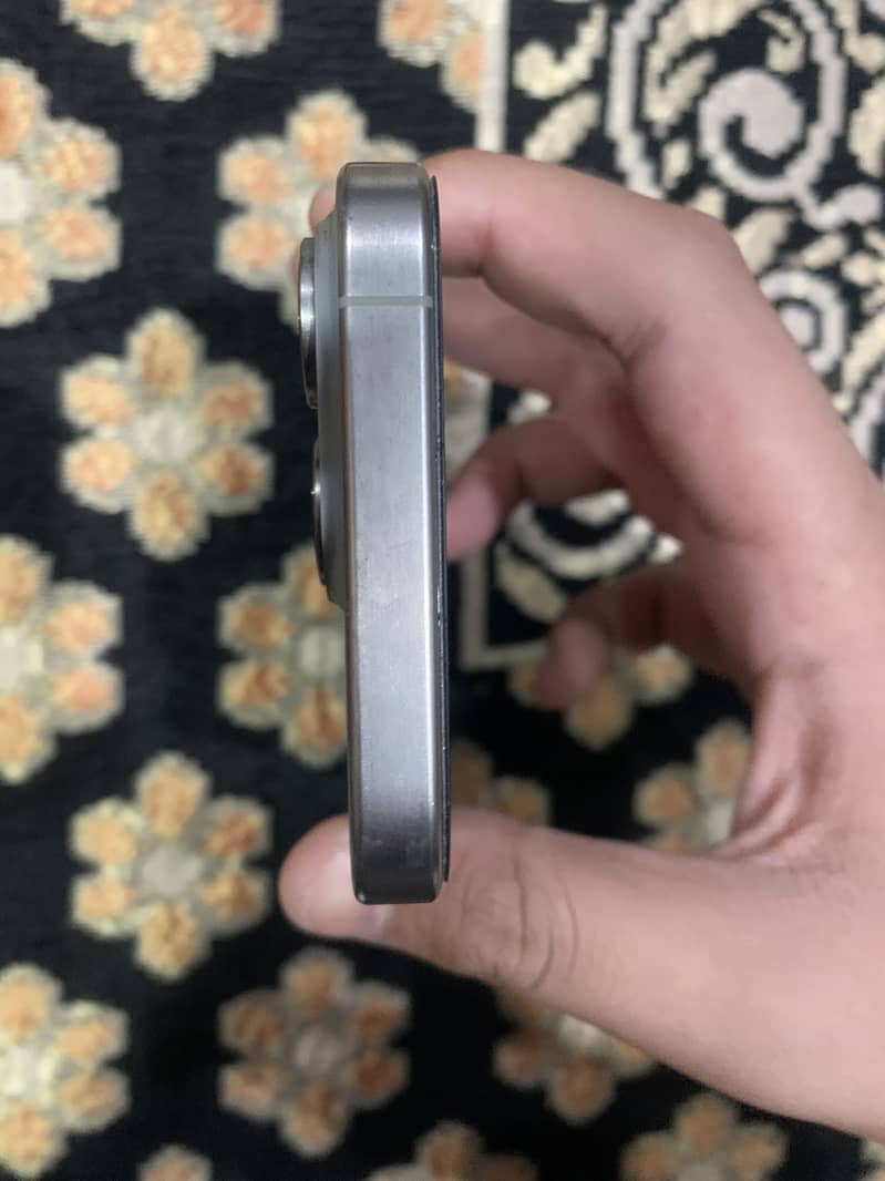 Iphone 15 pro 1