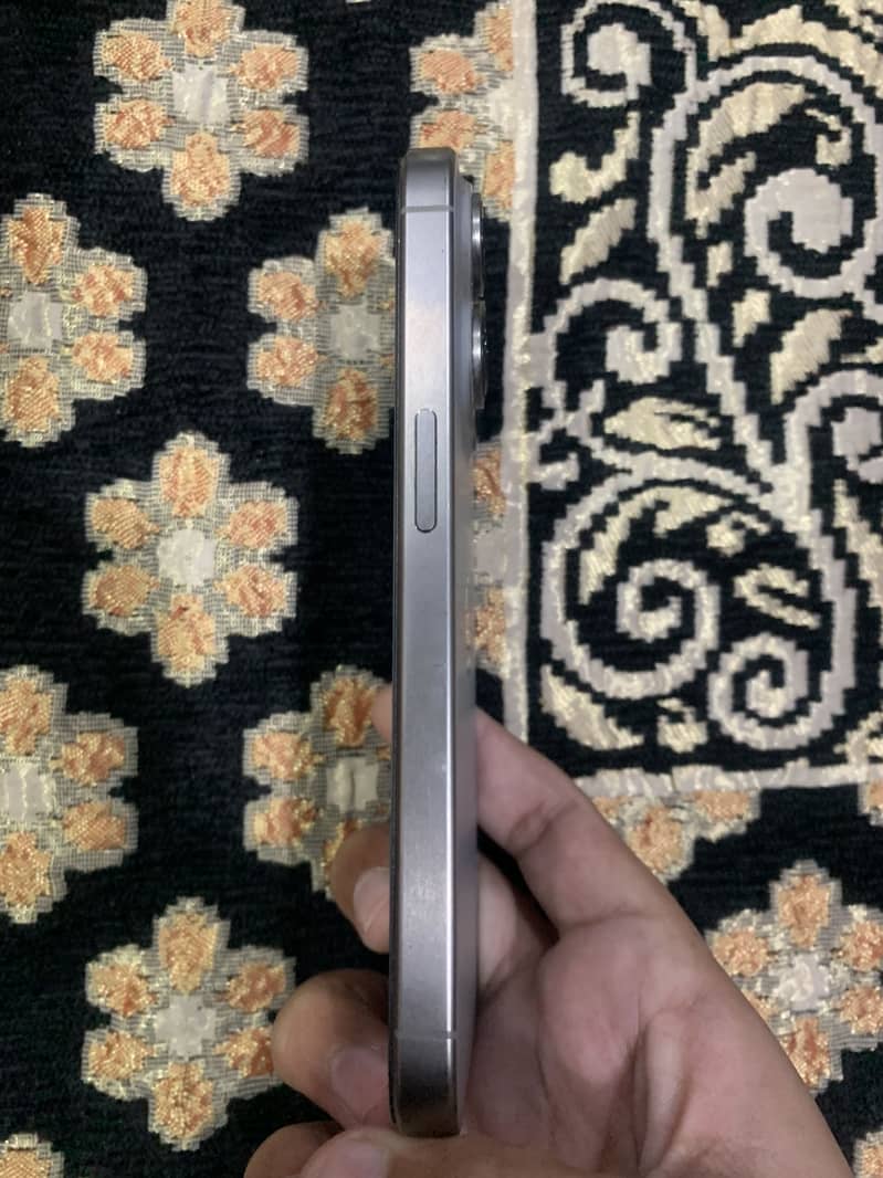Iphone 15 pro 3