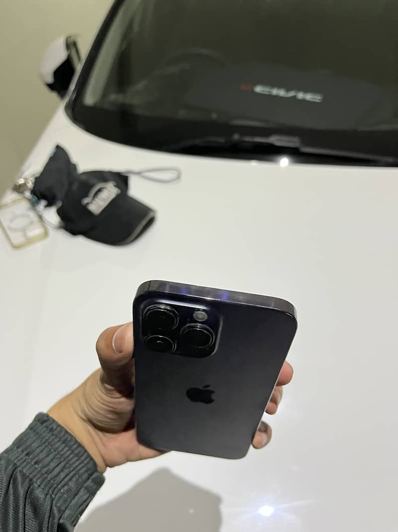 Iphone 14 pro max 4