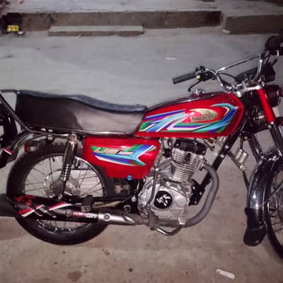 united 125