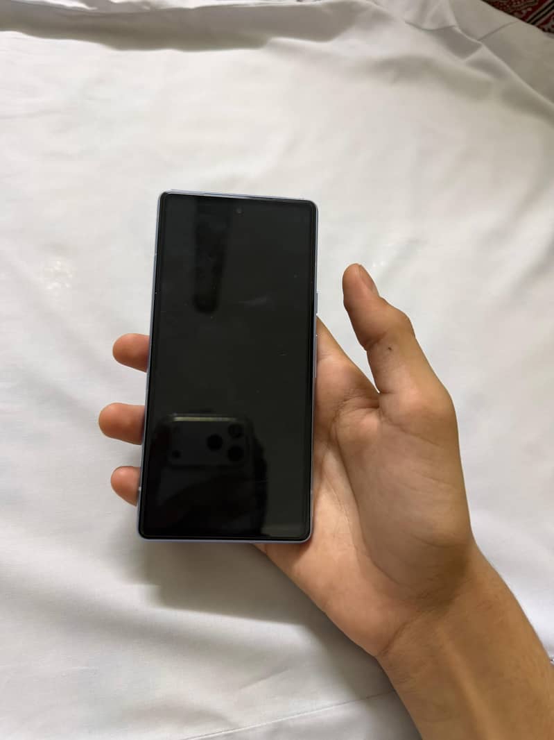 Google pixel 7a 2
