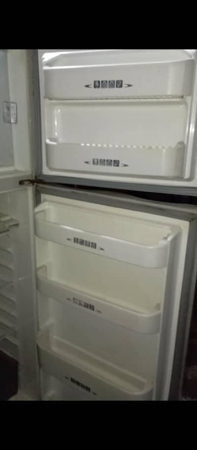 Home used fridge_ fully working