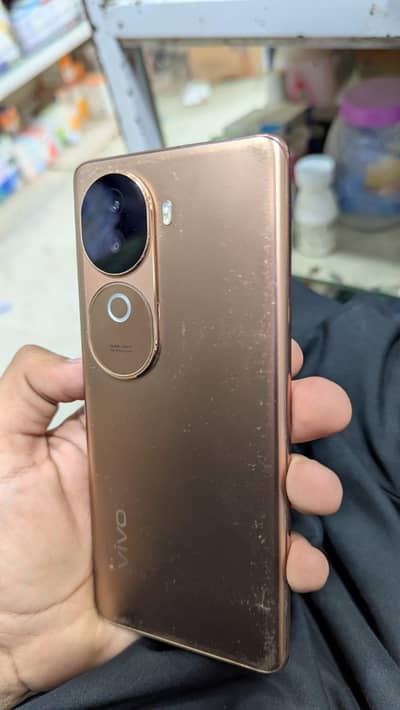 Vivo V40e