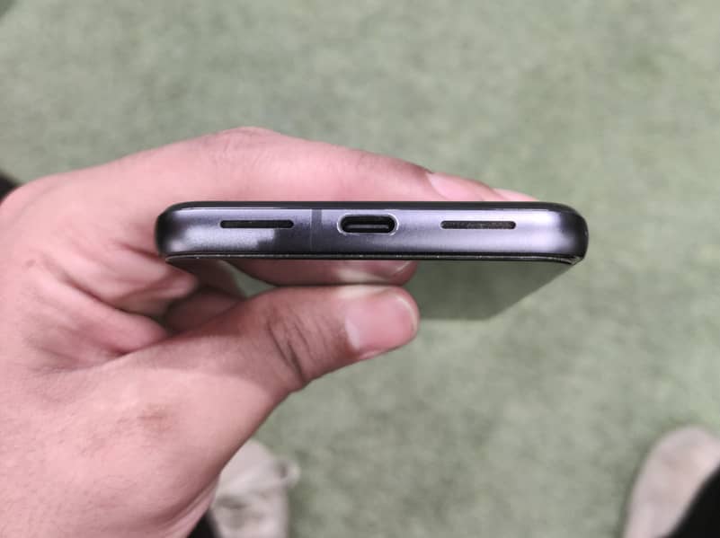 Google Pixel 8 2