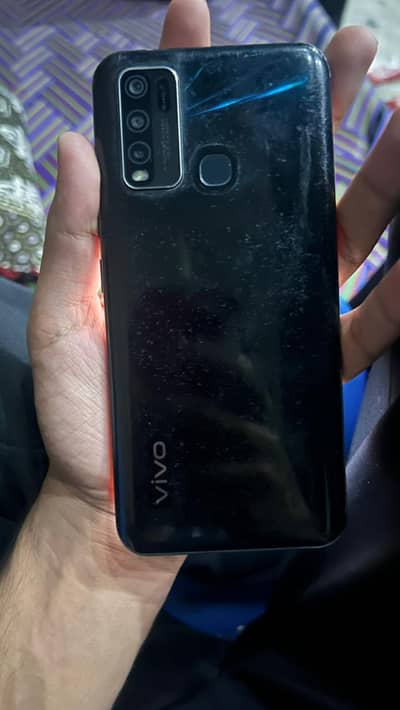 vivo y30 4/128