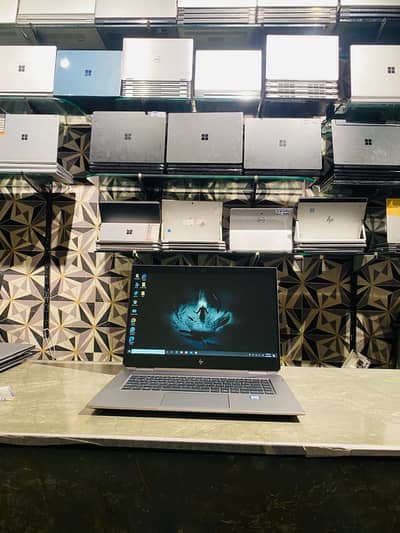 HP ZBook Studio 15 G5 Xeon 16GB 256GB SSD Quadro P1000 4GB Touch | COD