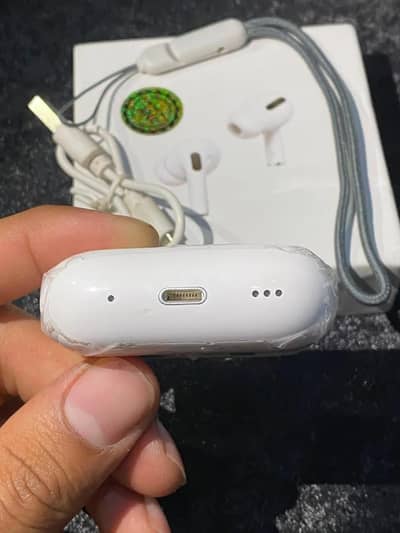 Apple airpods pro 2 ANC earbuds White Black Bluetooth